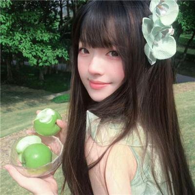 腰间持枪